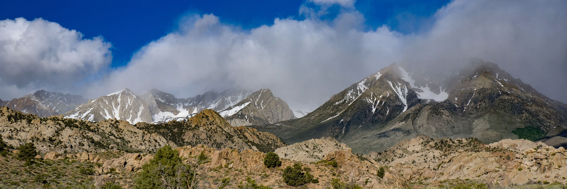 Clouds rolling through a Sierra mountain pass